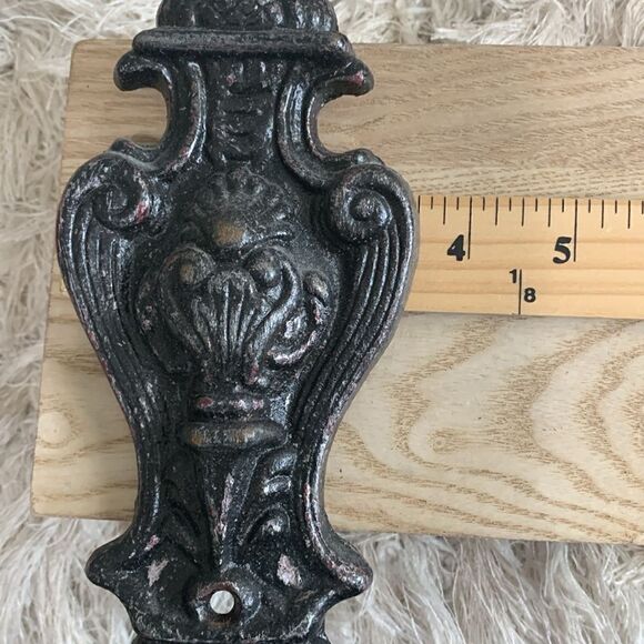 Distressed Style Cast Metal Decorative Wall Hook - Picture 13 of 17